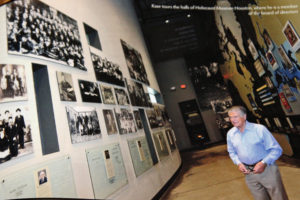 W-Kase-at-Holocaust-Museum